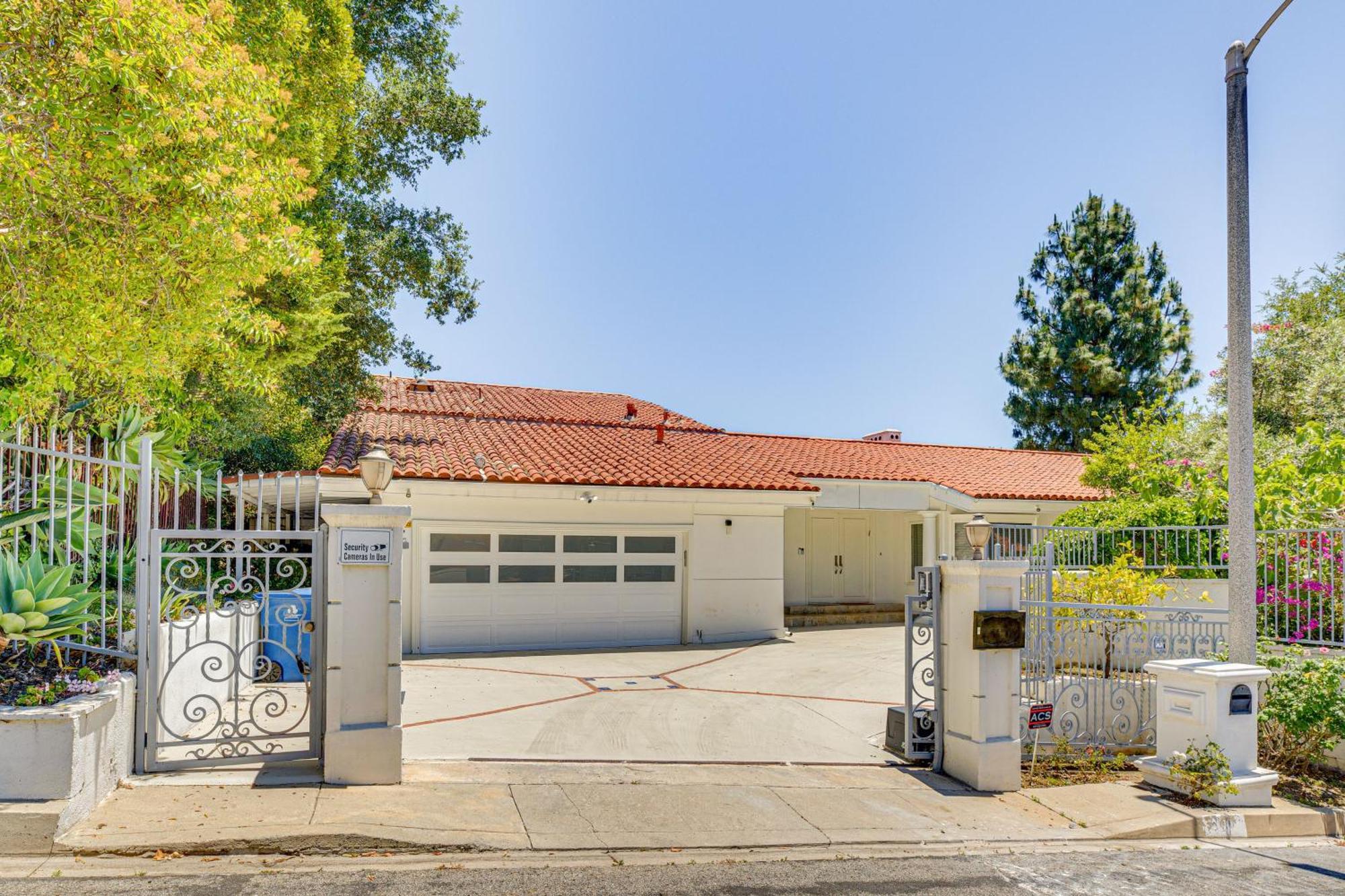 Los Angeles Home With Private Pool, Mtn And Lake View! Exterior photo